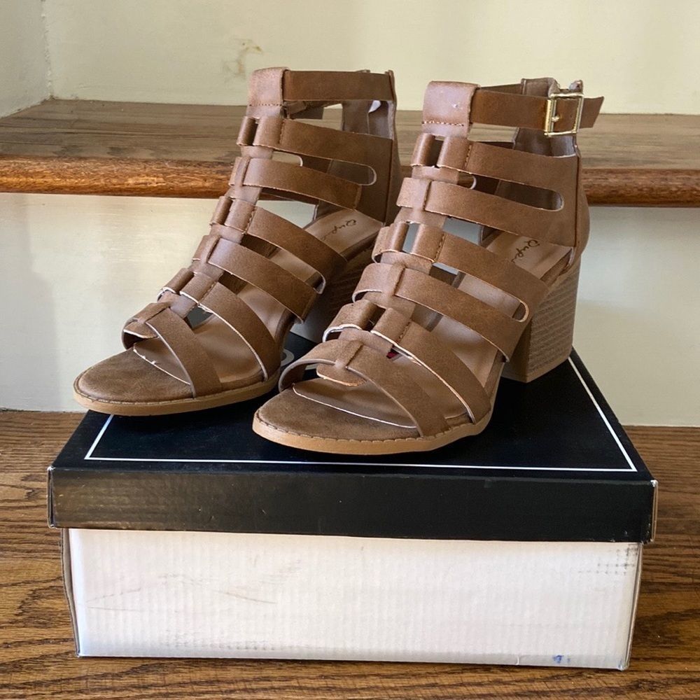 NEW Qupid Gladiator Heels - Picture 4 of 4